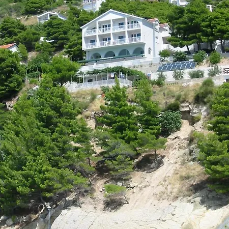 Deluxe Seaview Kennedy Iii