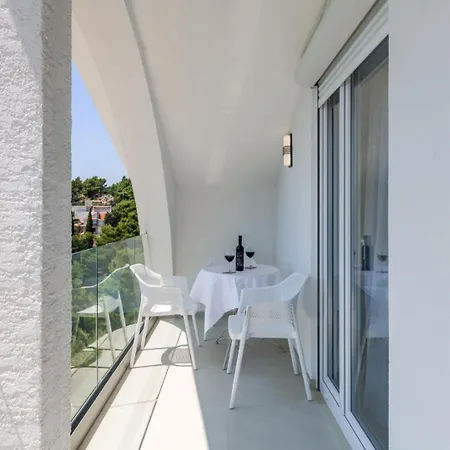 Apartment Deluxe Seaview Kennedy Iii *