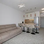 Deluxe Seaview Kennedy Iii Appartement