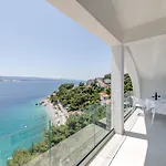 Deluxe Seaview Kennedy Iii Appartement Mimice