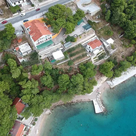 Deluxe Seaview Kennedy Iii *
