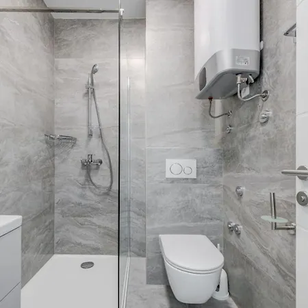 Deluxe Seaview Kennedy Iii Apartament *