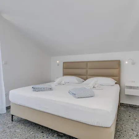 Daire Deluxe Seaview Kennedy Iii Mimice