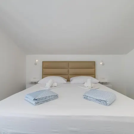 Deluxe Seaview Kennedy Iii Daire *