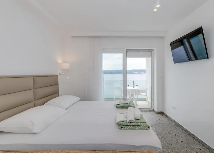 Deluxe Seaview Kennedy Iii
